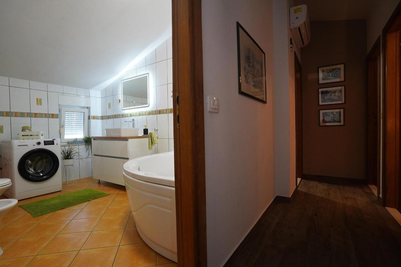 Villa Tago With Heated New Pool Kastela Exterior photo